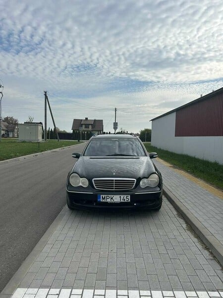 Mercedes-Benz C 270 8032 2004 y