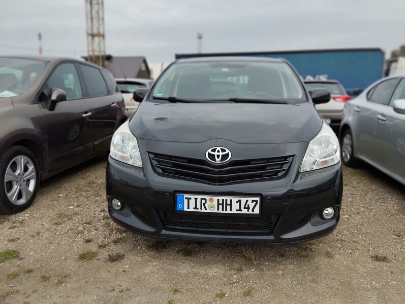 Photo 2 - Toyota Verso 2012 y Van