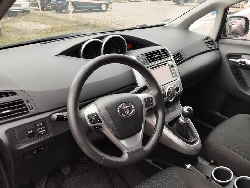 Photo 16 - Toyota Verso 2012 y Van