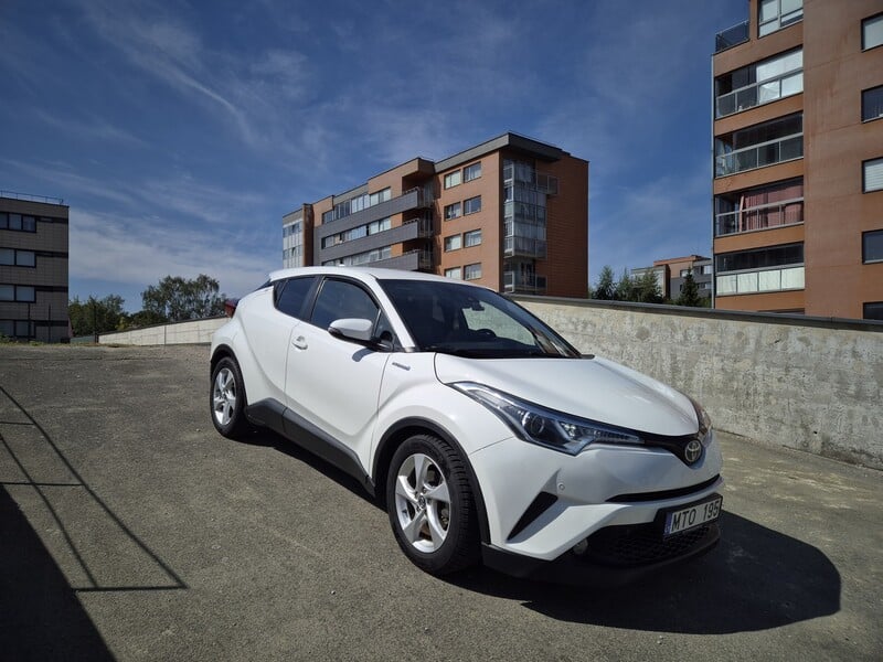 Nuotrauka 10 - Toyota C-HR 2019 m Visureigis / Krosoveris