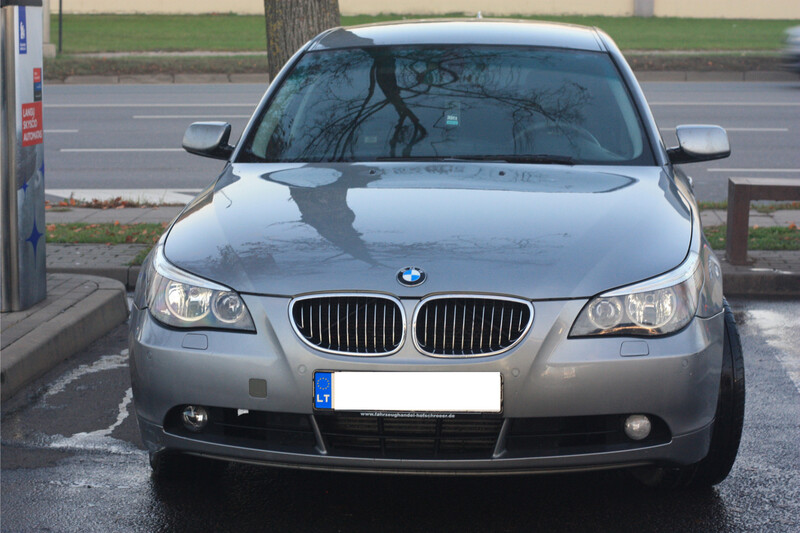 Photo 2 - Bmw 525 E61 2006 y