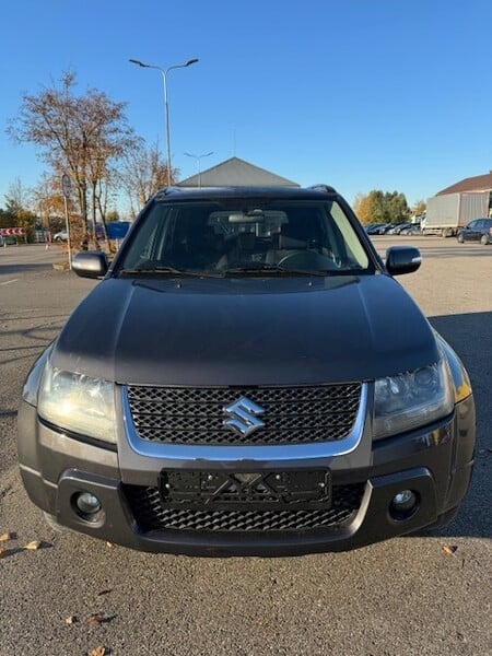 Suzuki Grand Vitara 2010 y Off-road / Crossover