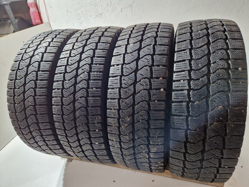 Continental minkšto mišinio R16C winter tyres passanger car