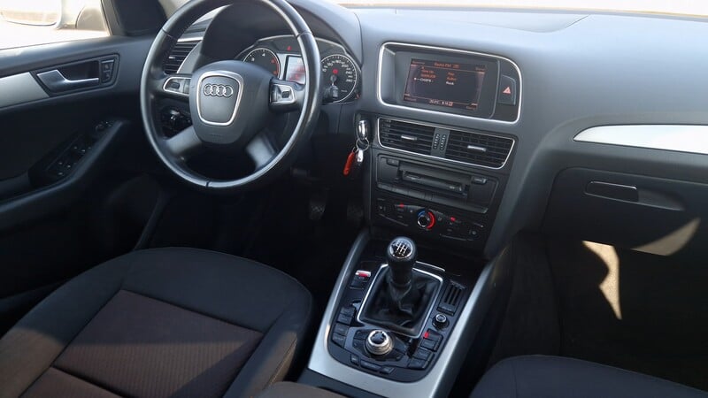 Nuotrauka 12 - Audi Q5 2011 m Visureigis / Krosoveris