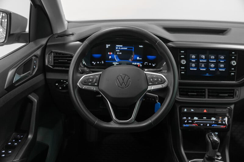 Фотография 10 - Volkswagen T-Cross 2023 г Хэтчбек