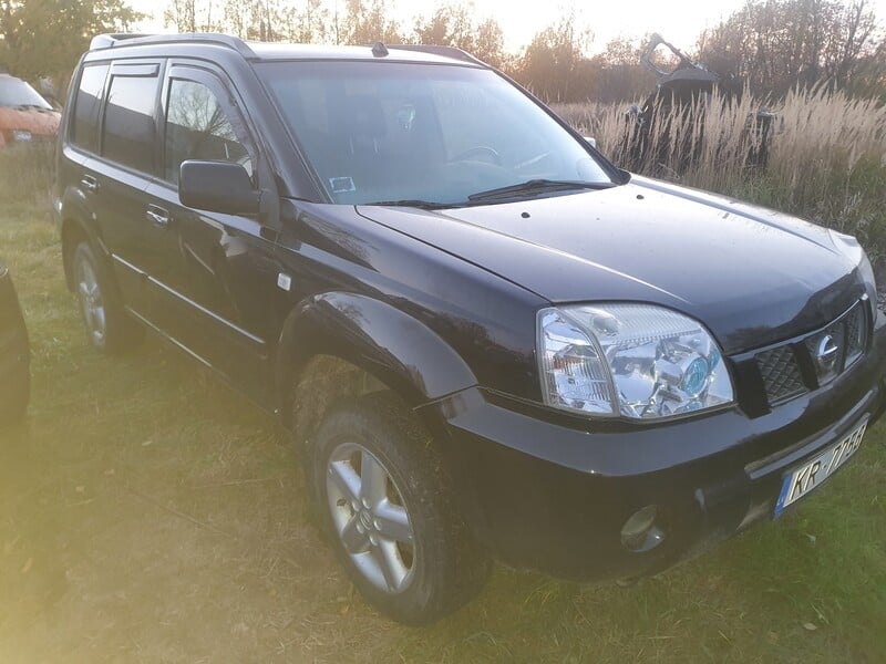 Nissan X-Trail 2004 г Внедорожник / Кроссовер