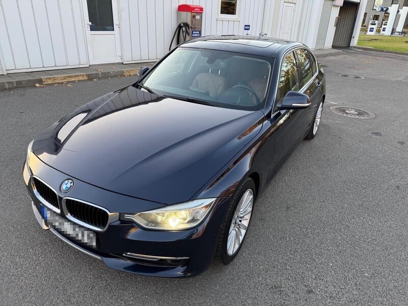 Photo 2 - Bmw 320 2013 y Sedan