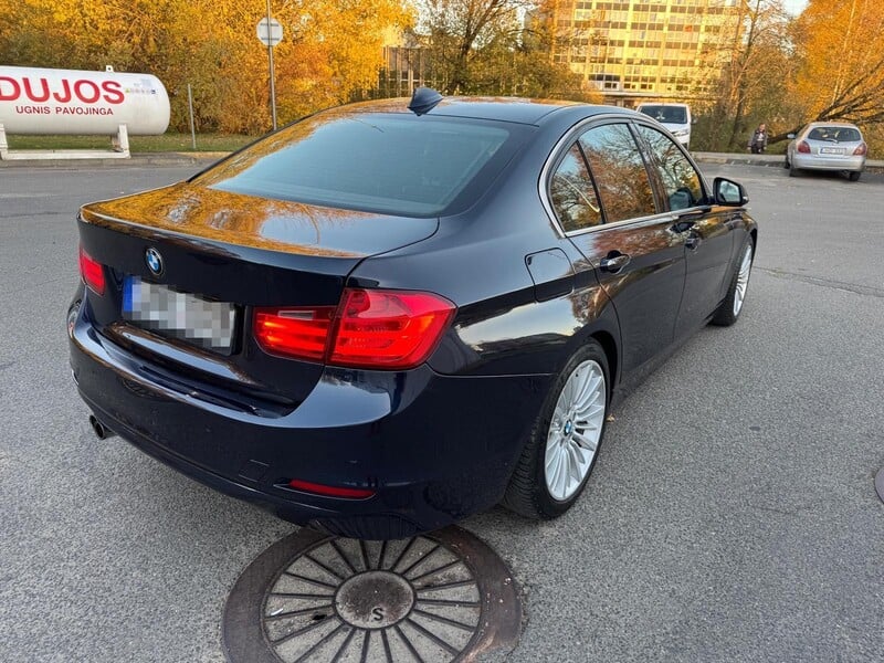 Photo 7 - Bmw 320 2013 y Sedan