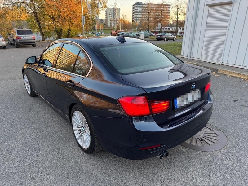 Photo 9 - Bmw 320 2013 y Sedan