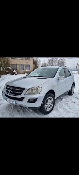 Mercedes-Benz ML 320 2008 г Внедорожник / Кроссовер