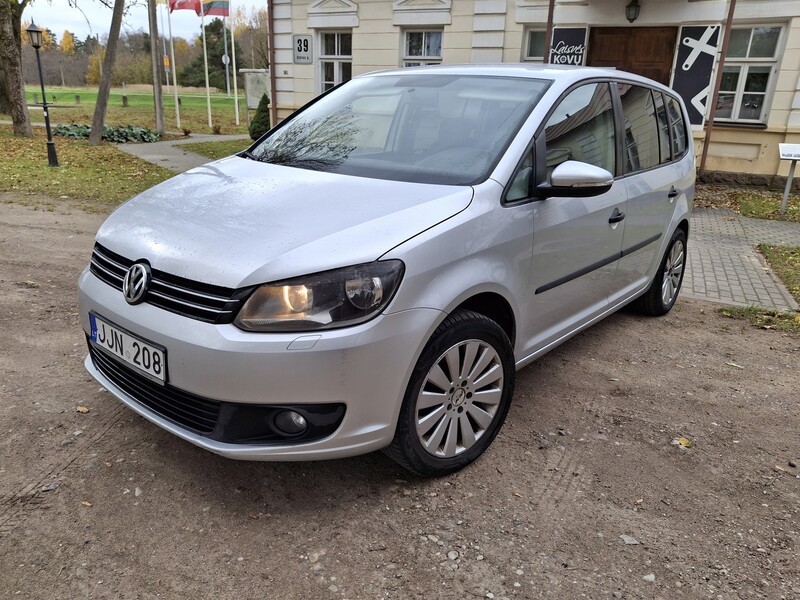 Volkswagen Touran 2011 г Минивэн