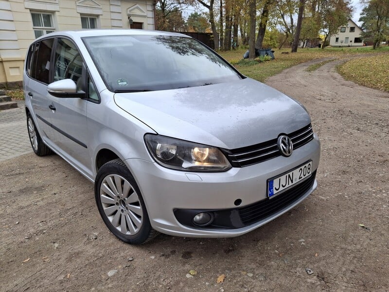 Фотография 2 - Volkswagen Touran 2011 г Минивэн