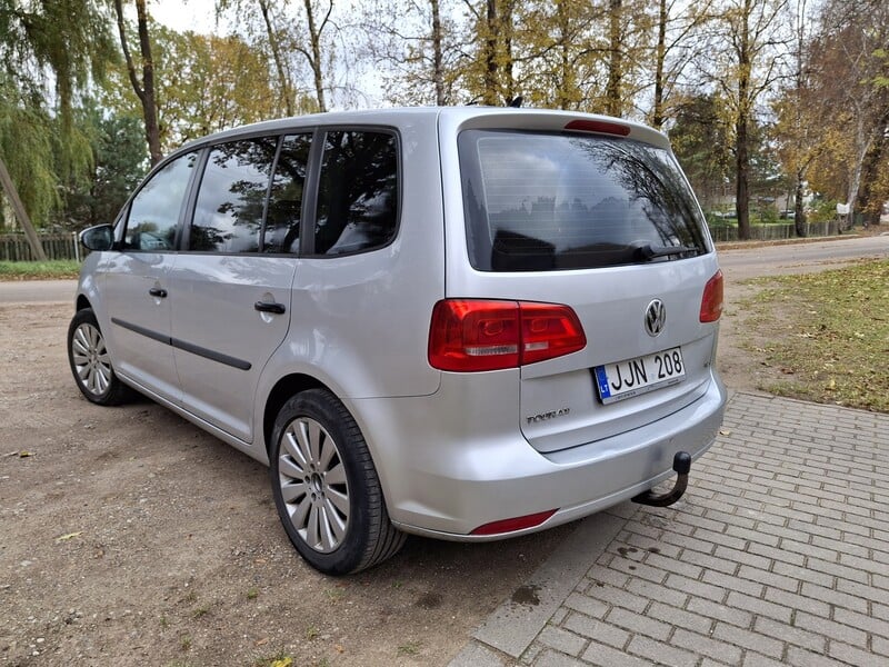 Фотография 4 - Volkswagen Touran 2011 г Минивэн