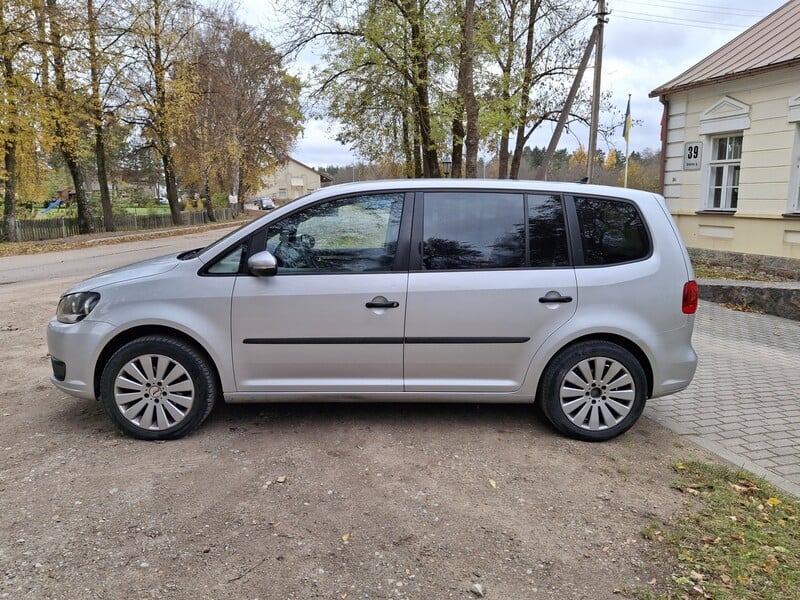 Фотография 5 - Volkswagen Touran 2011 г Минивэн