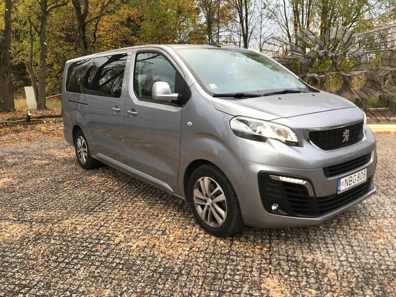 Photo 4 - Peugeot Traveller 2021 y Minibus