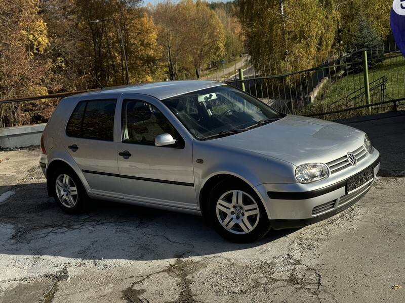 Photo 10 - Volkswagen Golf 2002 y Wagon