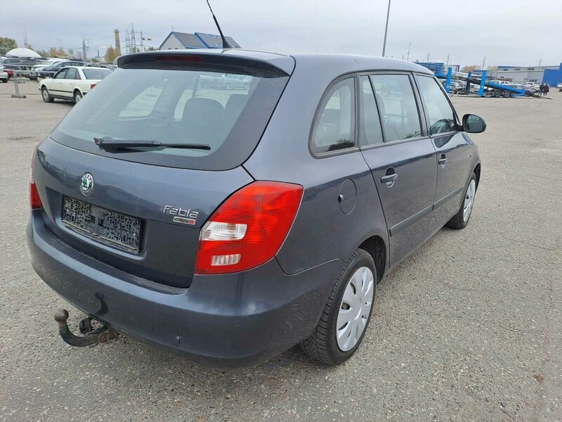 Photo 4 - Skoda Fabia 2009 y Wagon