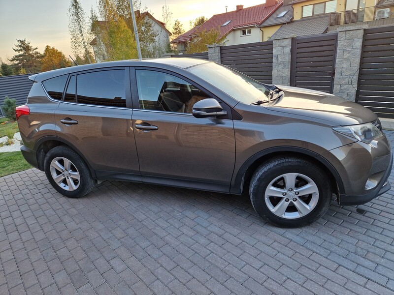 Photo 5 - Toyota RAV4 2013 y Off-road / Crossover