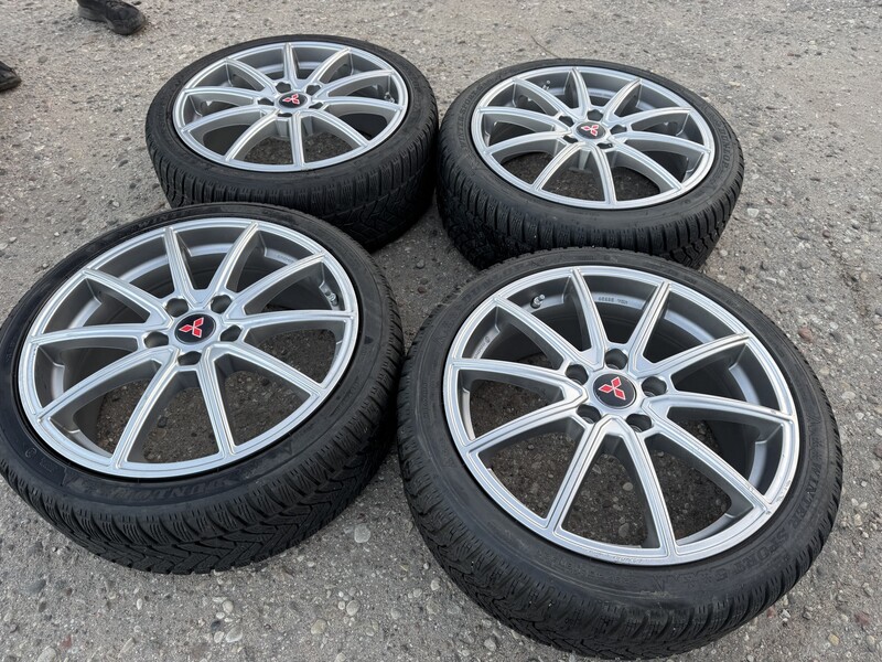 Photo 1 - Mitsubishi Siunciam, 7.5J Et55 light alloy R18 rims