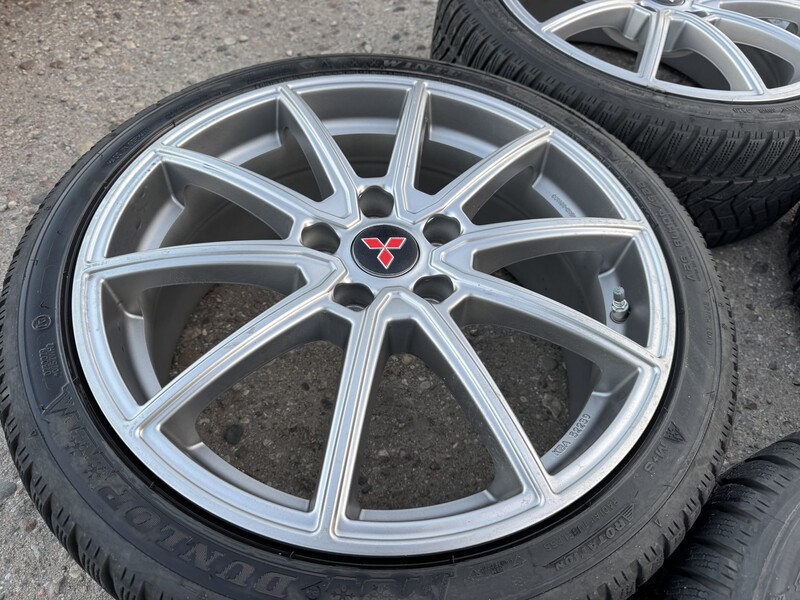 Photo 2 - Mitsubishi Siunciam, 7.5J Et55 light alloy R18 rims