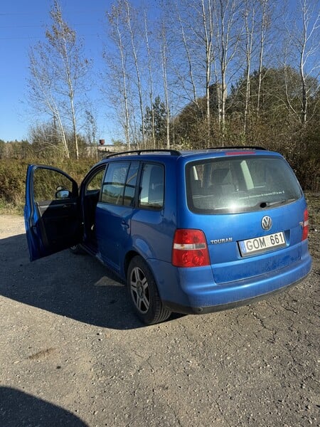 Photo 4 - Volkswagen Touran 2003 y Van