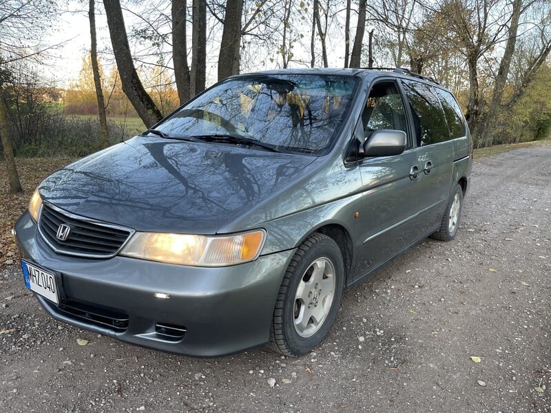 Photo 7 - Honda Odyssey 2000 y Van