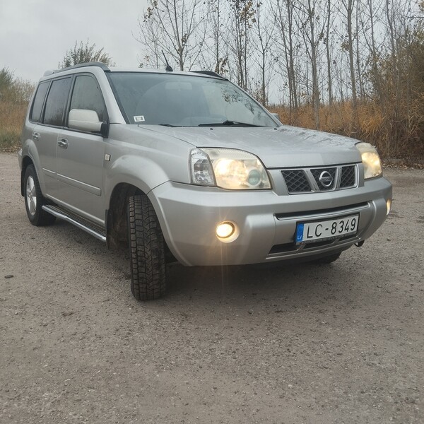 Nissan X-Trail 2005 y Off-road / Crossover