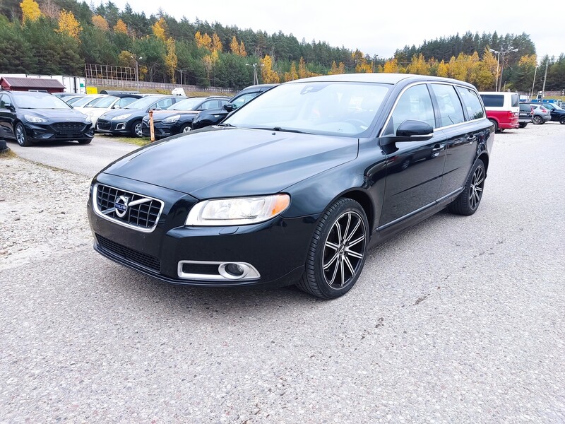 Volvo V70 2011 y Wagon