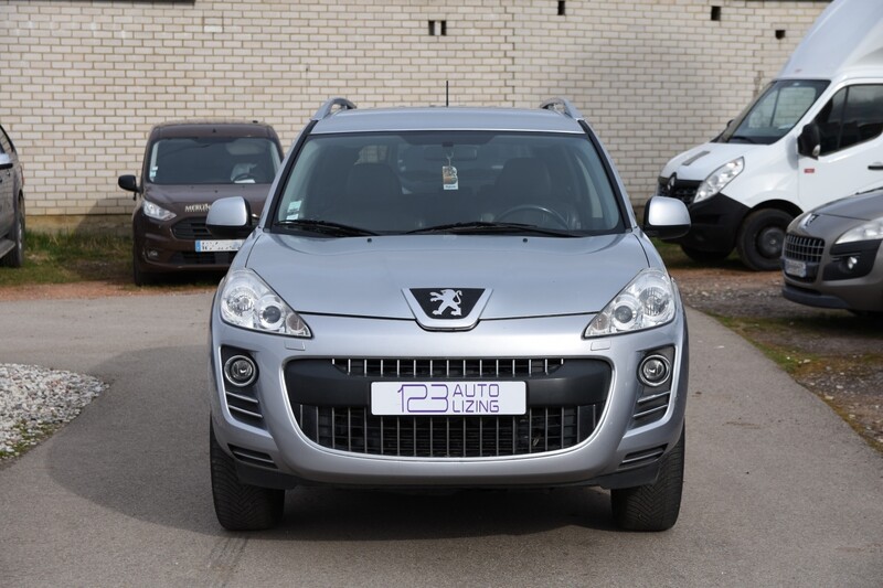 Photo 2 - Peugeot 4007 2008 y Off-road / Crossover