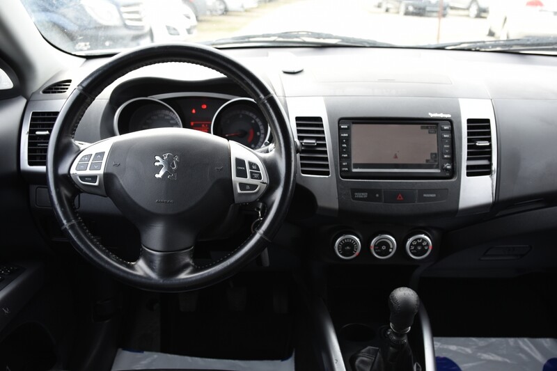 Photo 12 - Peugeot 4007 2008 y Off-road / Crossover