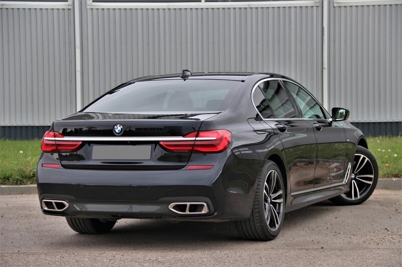 Photo 9 - Bmw 730 2017 y Sedan