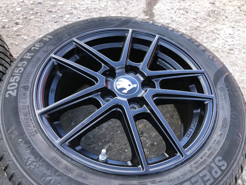 Photo 4 - Skoda Siunciam, 6.5J ET22 light alloy R16 rims