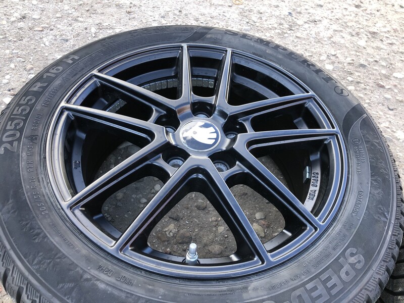 Photo 5 - Skoda Siunciam, 6.5J ET22 light alloy R16 rims