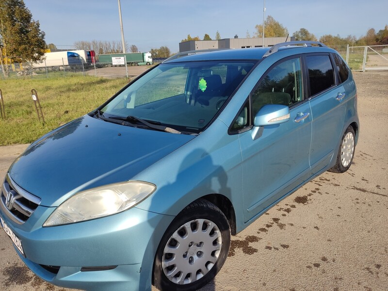 Photo 2 - Honda FR-V 2006 y Hatchback