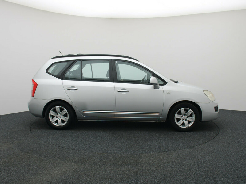 Фотография 9 - Kia Carens 2009 г Минивэн