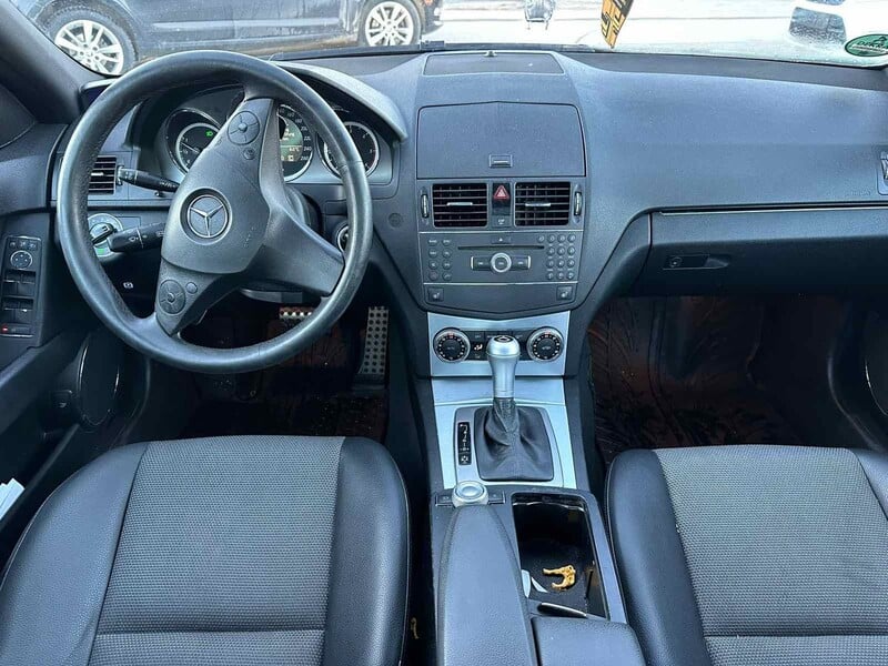 Photo 5 - Mercedes-Benz C 220 W204 2009 y