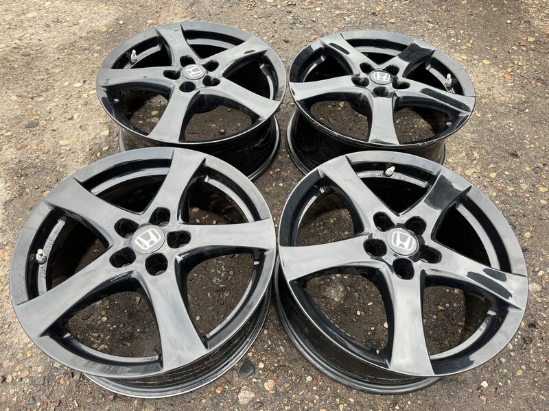 Photo 1 - Honda Siunciam, 7J Et50 light alloy R17 rims