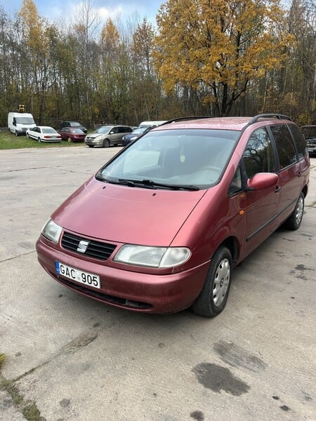 Photo 1 - Volkswagen Sharan 1998 y Van