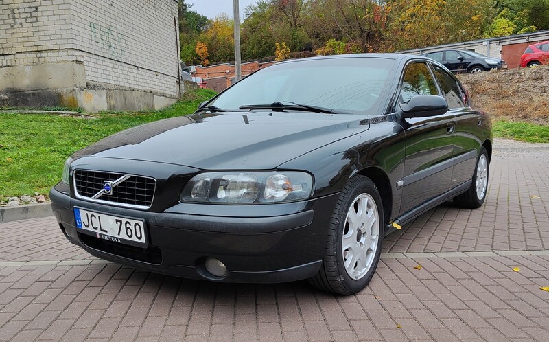 Photo 2 - Volvo S60 D5 2002 y