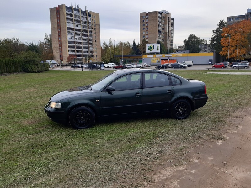 Volkswagen Passat 1999 y Sedan