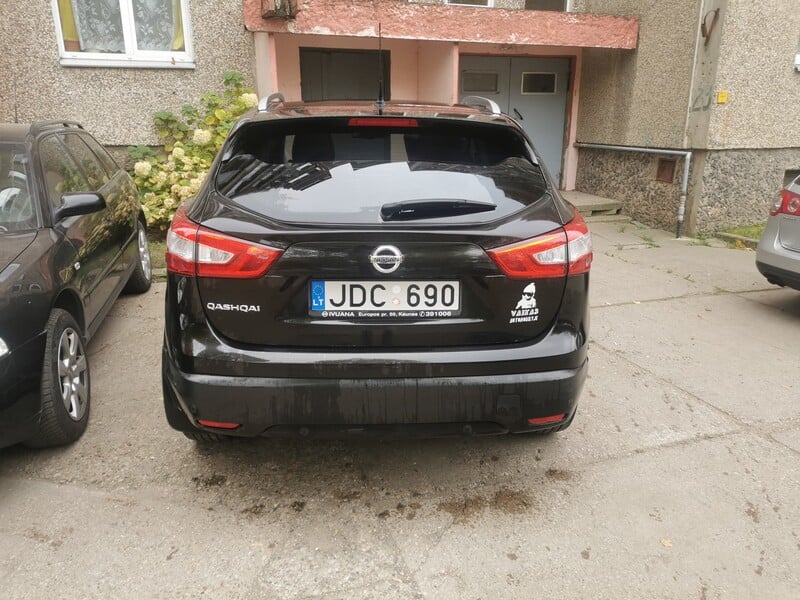 Nissan Qashqai 2016 г Внедорожник / Кроссовер