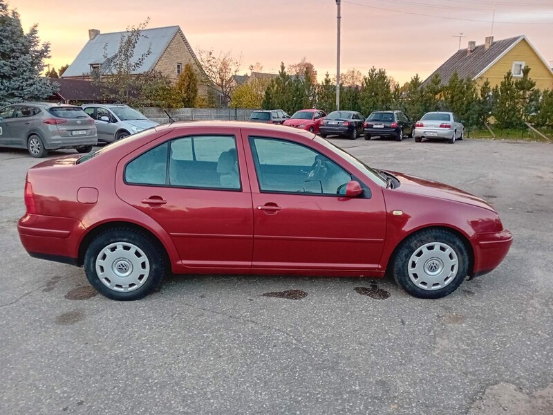 Volkswagen Bora 1999 г Седан