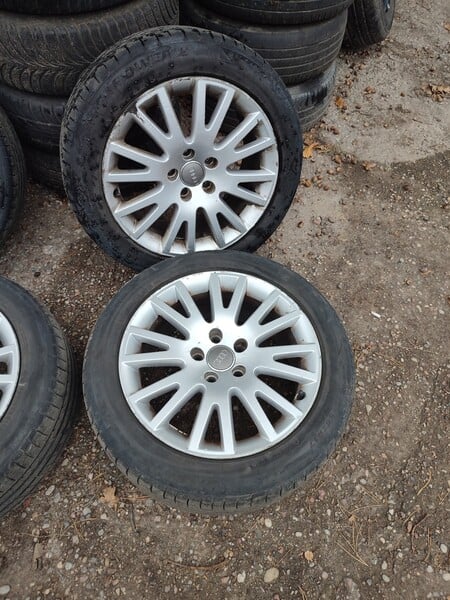 Photo 2 - A6 light alloy R17 rims