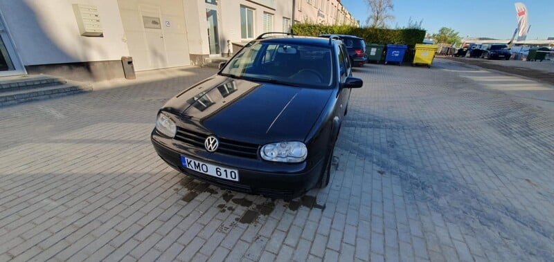 Volkswagen Golf 2000 г Универсал