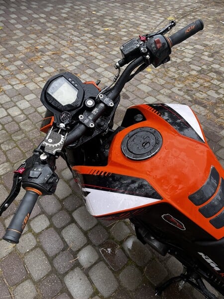 Photo 6 - KTM Duke 2012 y Classical / Streetbike motorcycle