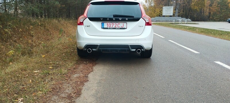 Photo 5 - Volvo V60 2012 y Wagon