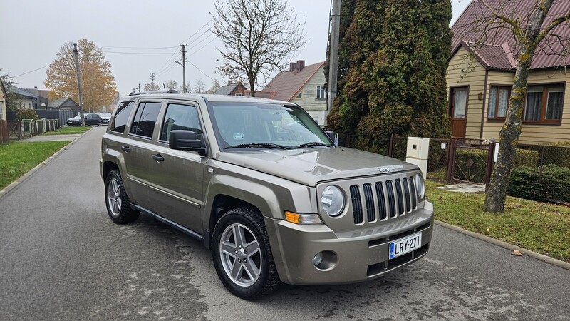 Jeep Patriot 2008 y Off-road / Crossover