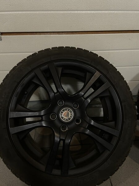 Photo 2 - Light alloy R17 rims