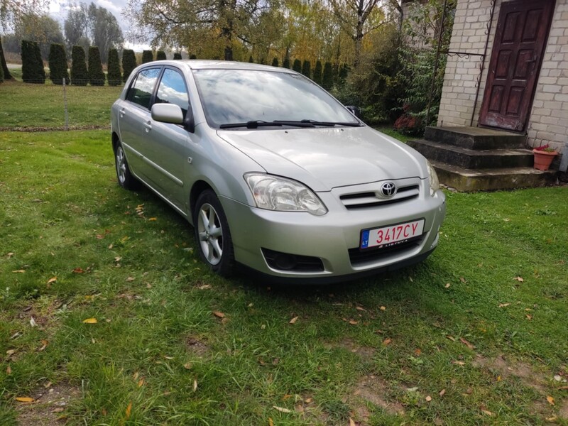 Toyota Corolla 2004 y Hatchback