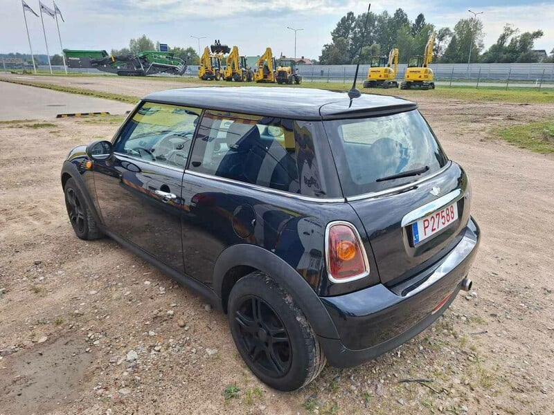 Фотография 8 - Mini ONE 1.4 16V (95 AG) 2008 г